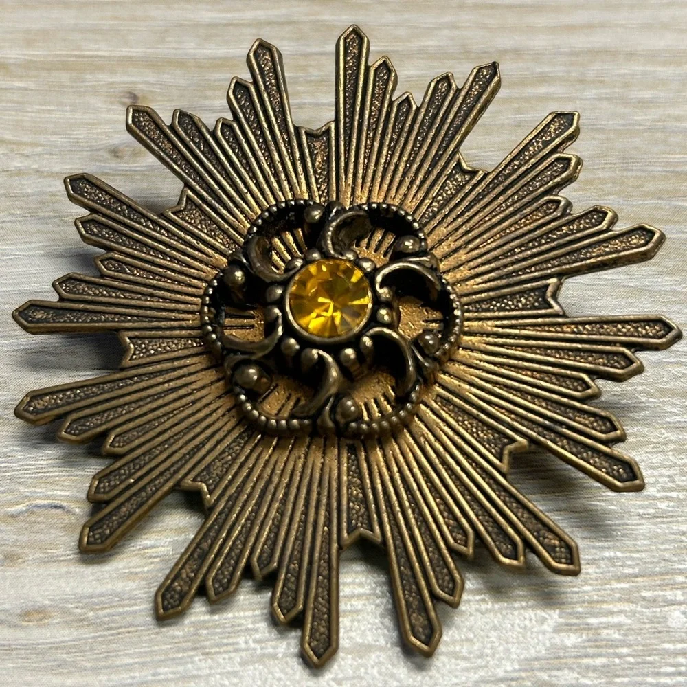 Vintage Brass Sunburst Medallion Brooch